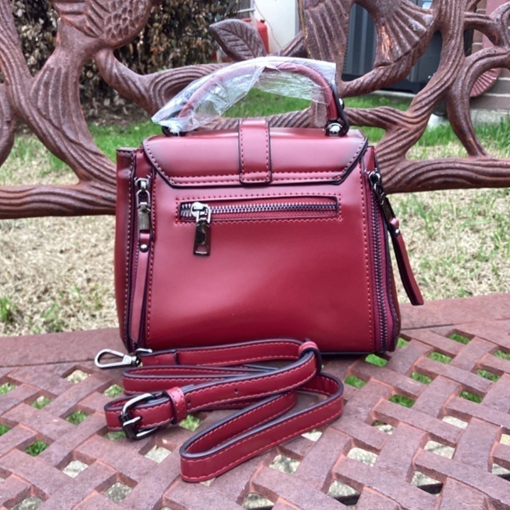 NWT SamaYe Red Vintage Style Fashion Trend Shoulder Saddle Bag - Picture 4 of 10